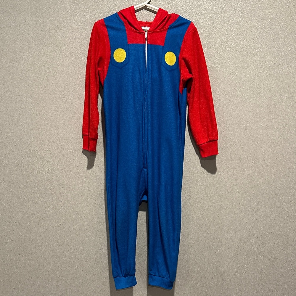 Super Mario Hooded Jumpsuit Pjs Size: 4